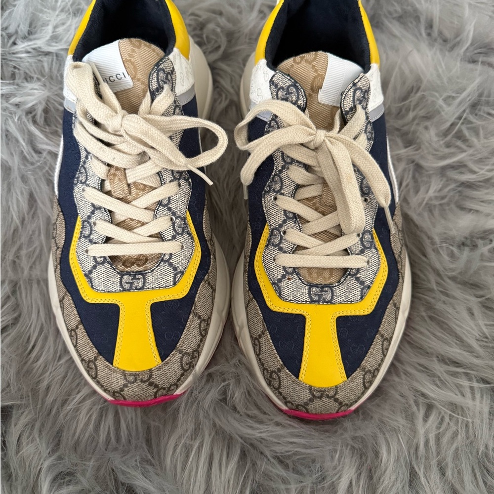 AUTHENTIC Gucci Men Sneakers - Yellow and Beige Pattern